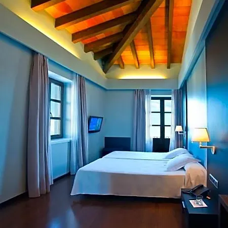 El Raset מלון